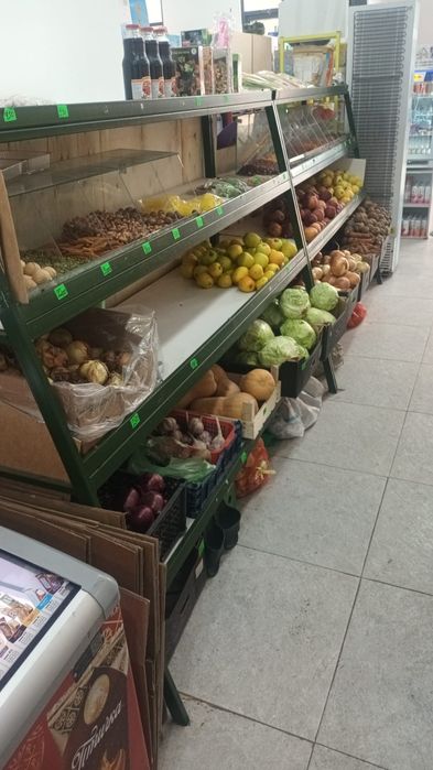 Холодильник и витрина