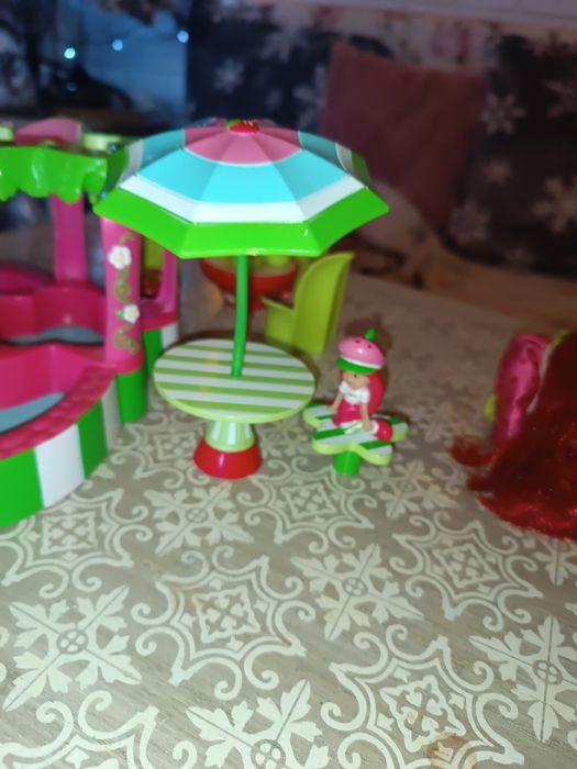 Лот ягодов сладкиш