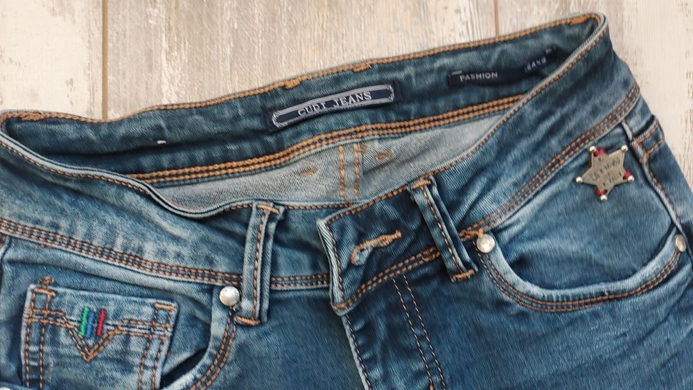 Дамски дънки черни и сини