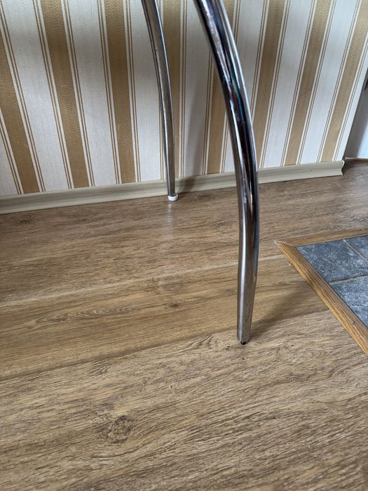 Стол кухонный, журнальный