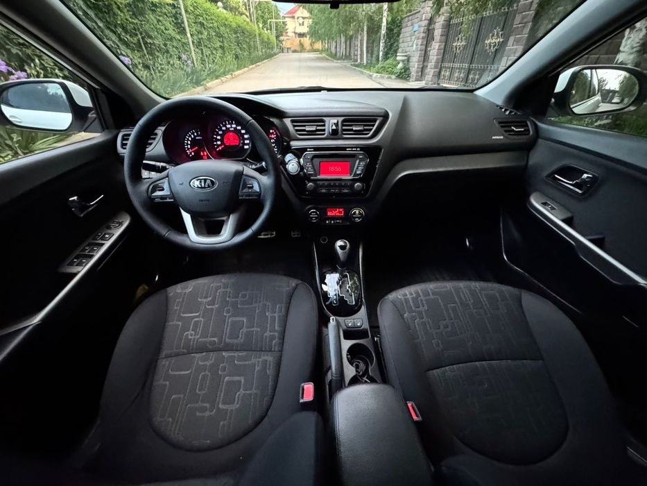 Продам седан Kia Rio