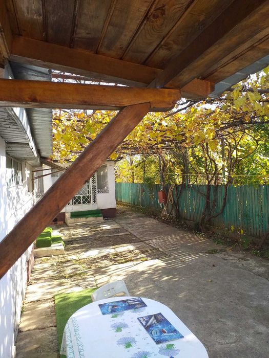 Casa de vanzare  in Cocorastii Caplii , la 7 km de Campina