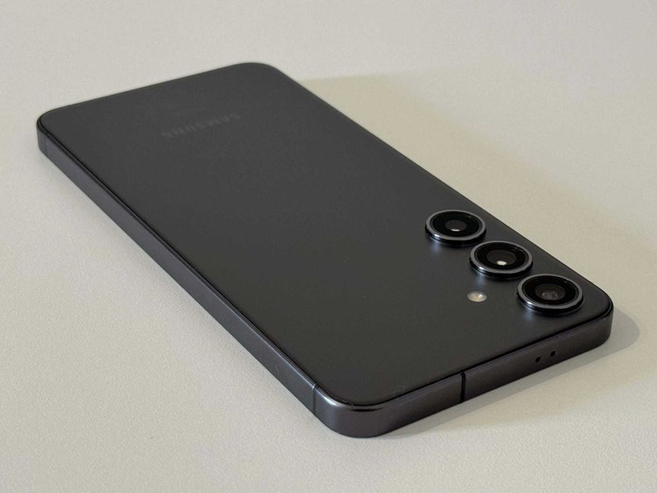 Бартер! Като НОВ! Samsung Galaxy S24+ Plus Onyx Black (Черен)
