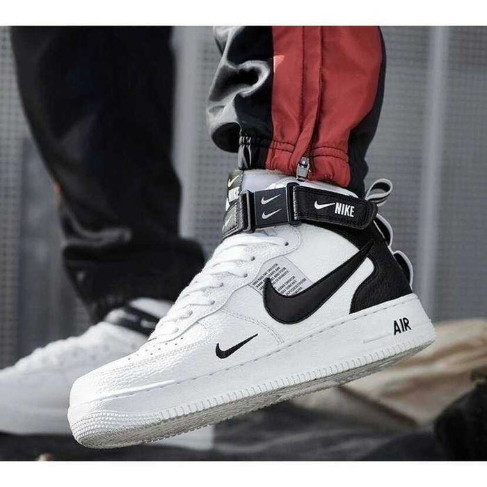 Фирменные кроссовки  Nike Air Force 1 Mid