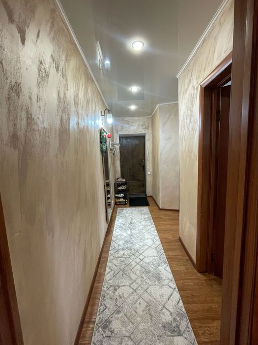 Продам 3 комнатный квартир