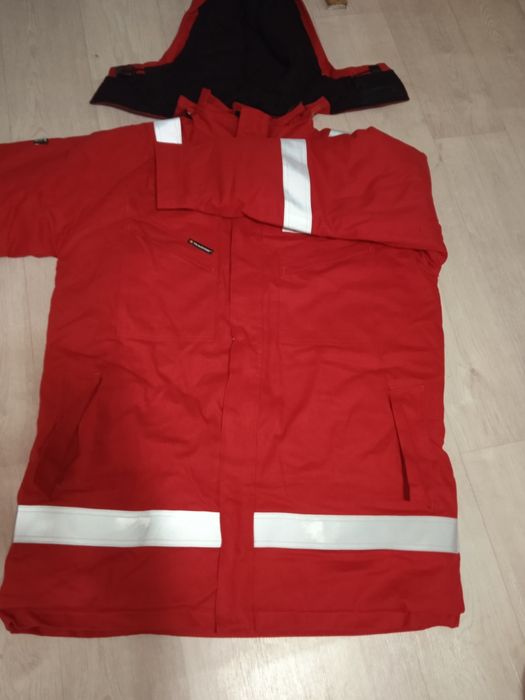 Продам спецодежду