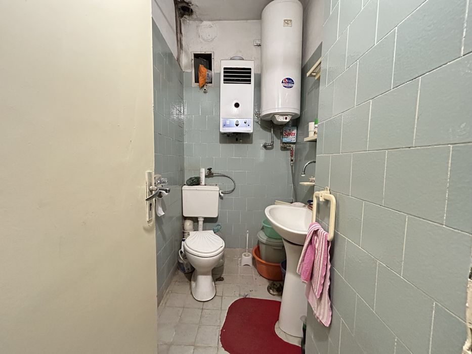 Имоти Силистра продава двустаен апартамент в центъра