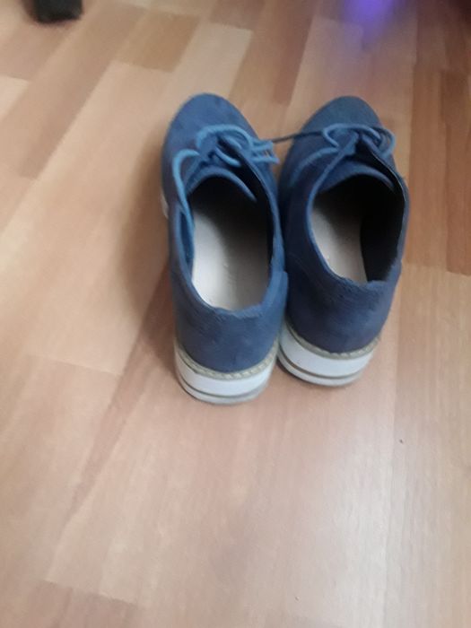 Adidas  nr39 in condei de buna