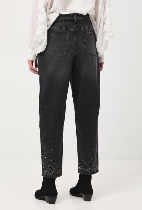 Blugi negri cu aplicatii