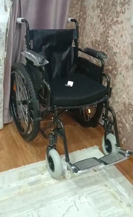 Инвалидная коляска для взрослых прогулочная