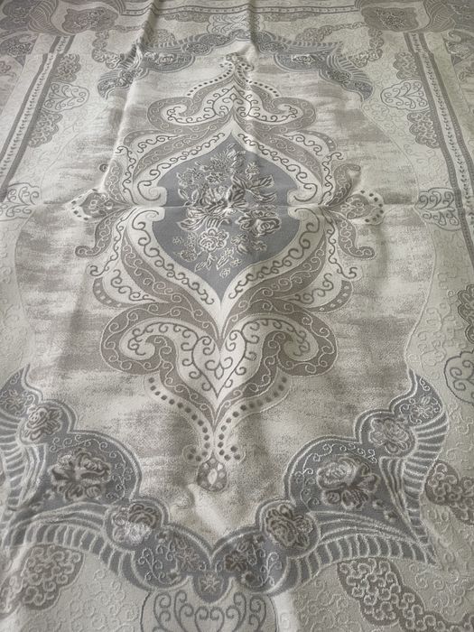 Ковер в отличном состоянии