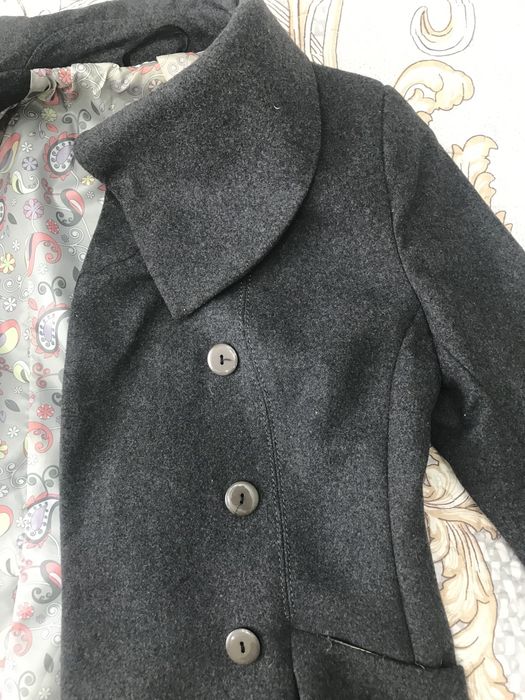 Пальто осень продам