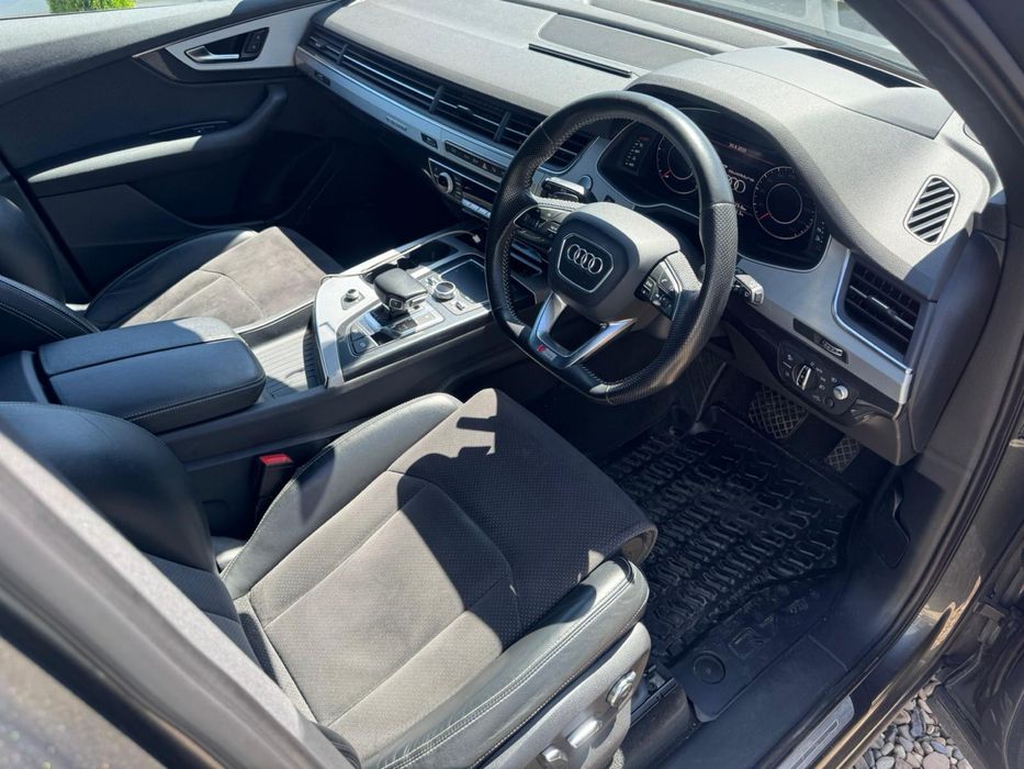Boxe Audi Q7 4M 2016