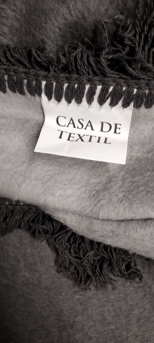 Pătură groasă CASA DE TEXTIL 220×240,nouă