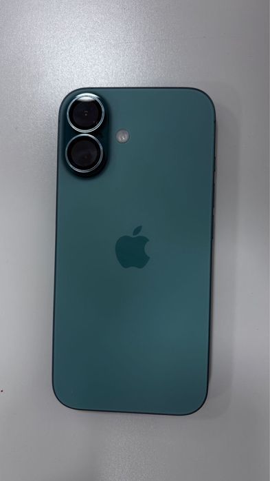 iphone 16 с гарантией СРОЧНОО