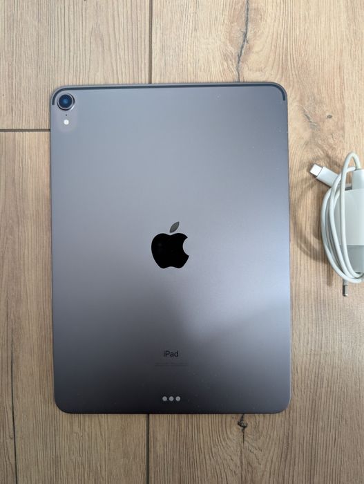 iPad Pro 11" (2018), 64 ГБ, Wi-Fi