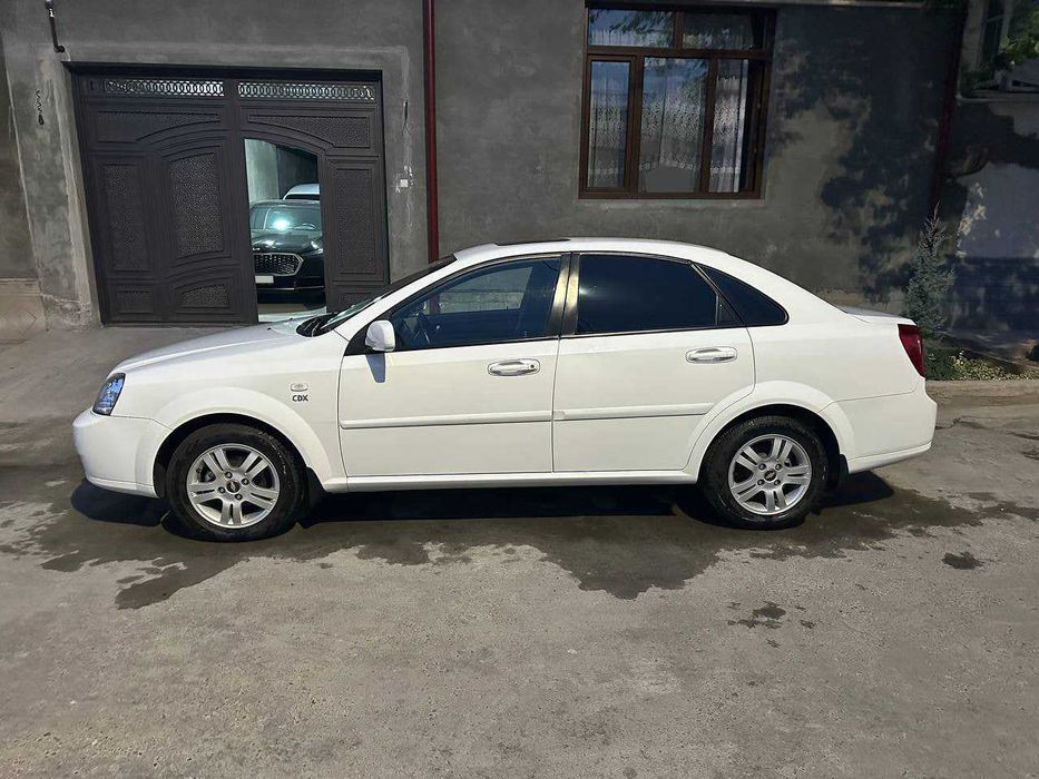 Продаю Lacetti 3 позиция, 2013