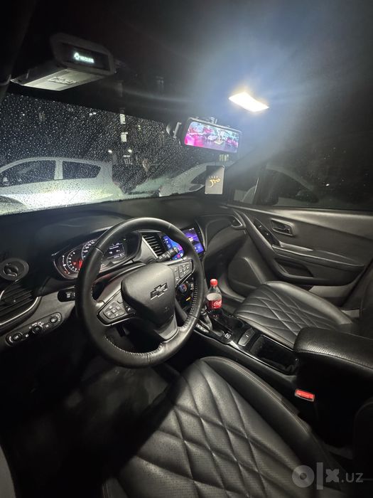 Treker 1 2019 kraska toza  narxi 11.000 $