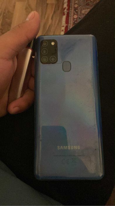 Buna am ai eu telefoane de piese unele se pot repara