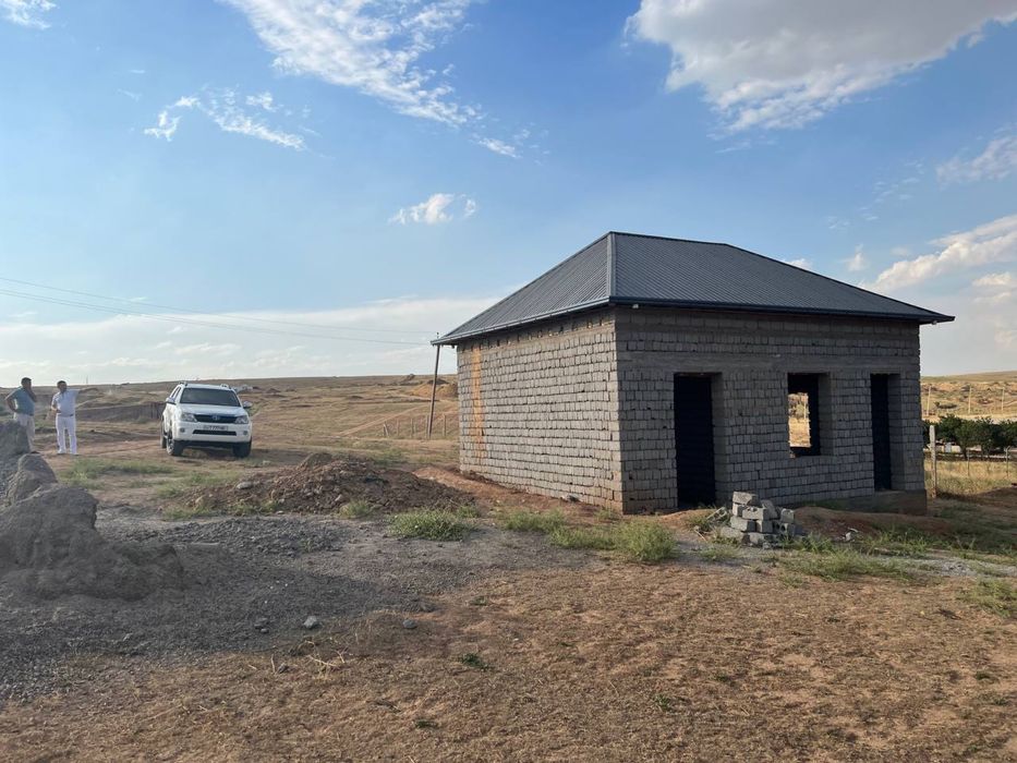 Кибрай майскийда 150 сўтих ер сотилади. Кадастр бор. Доимий фойдал.