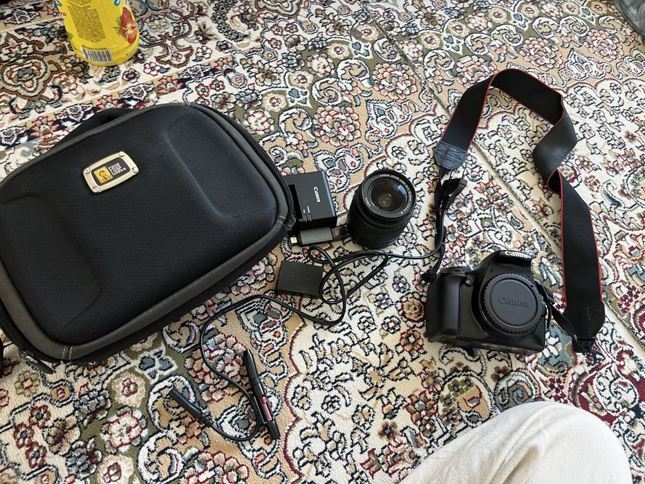 Canon eos 1100d