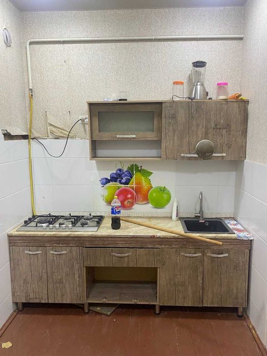 2 Xonali Kvartira sotiladi