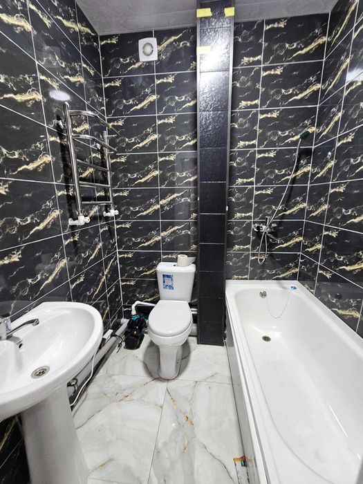 Buxoroda kvartira xonadon uy sotiladi 1 xonali 48m² 5-qavat.