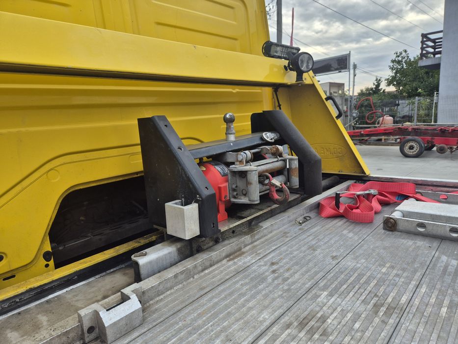 De vanzare Mercedes atego platforma tractari