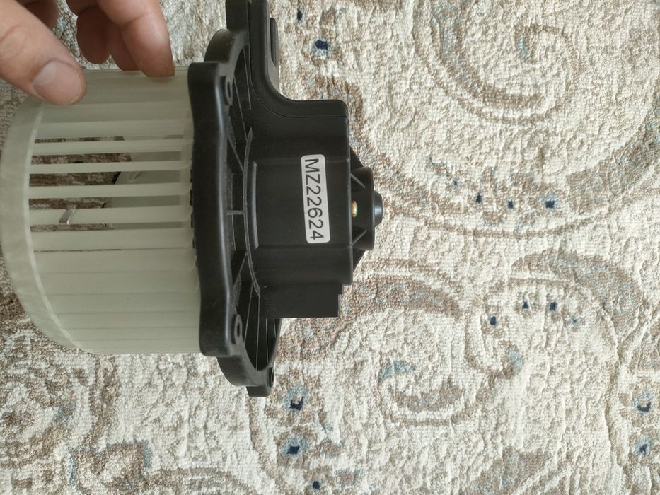 Продам моторчик печки Shevrolet Lacetti