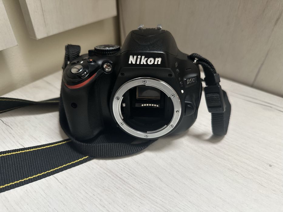 Nikon D5100 body - 15 000 кадъра