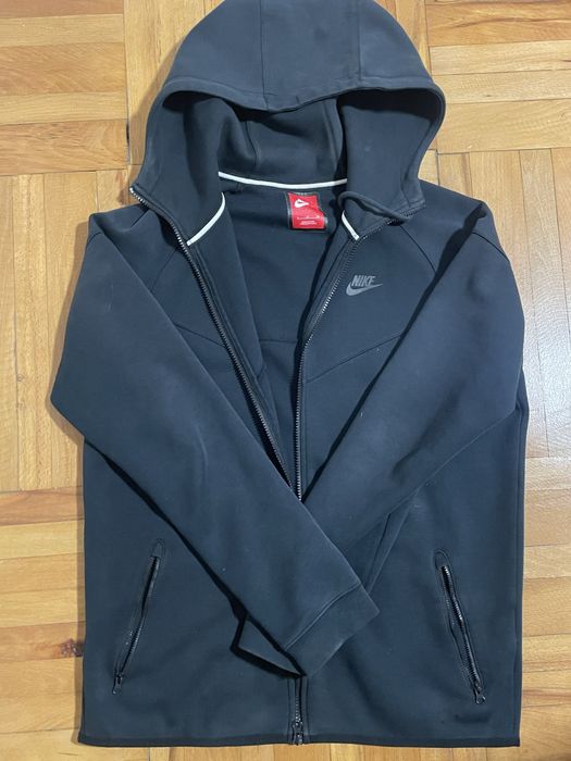 Hanorac Tech Nike L