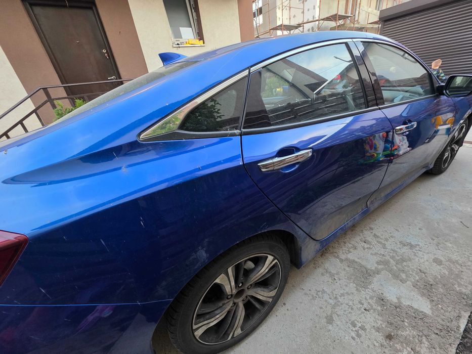 Honda Civic Elegance 2018 1.5 Benzina 182 CP