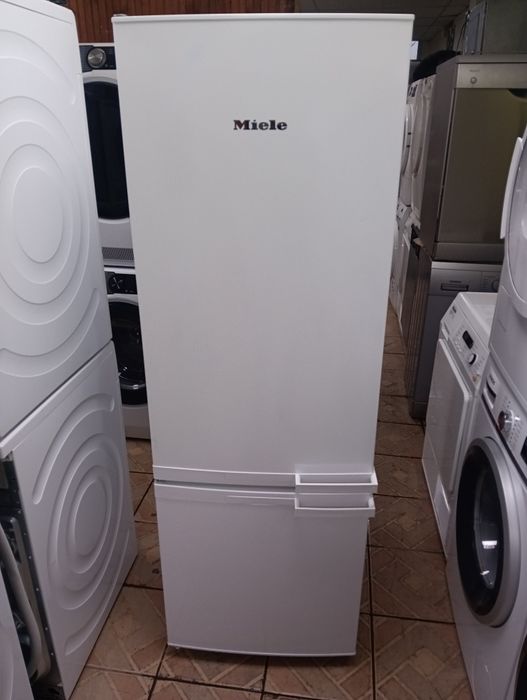 Комбиниран хладилник с фризер Миеле Miele с 2 години гаранция!