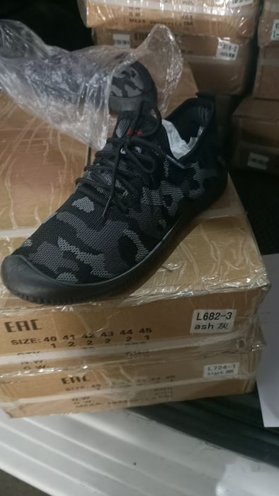 Кросовки мужские продам