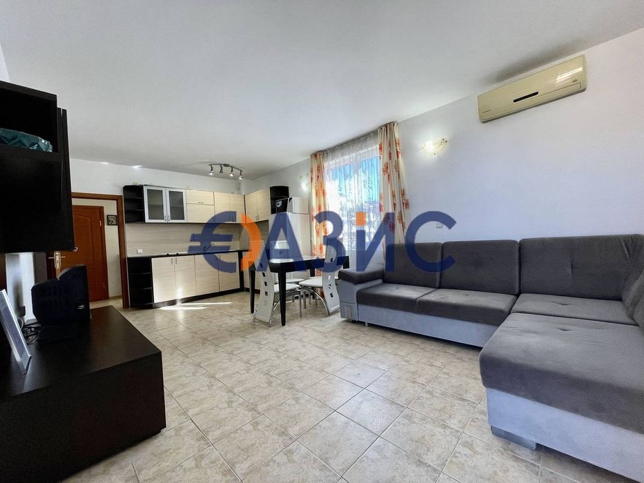 Продава се Тристаен апартамент в Свети Влас - 92 кв.м за 776 €/кв.м - Снимка #8