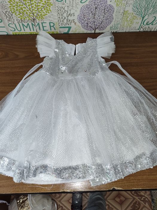 Продам платья недорого