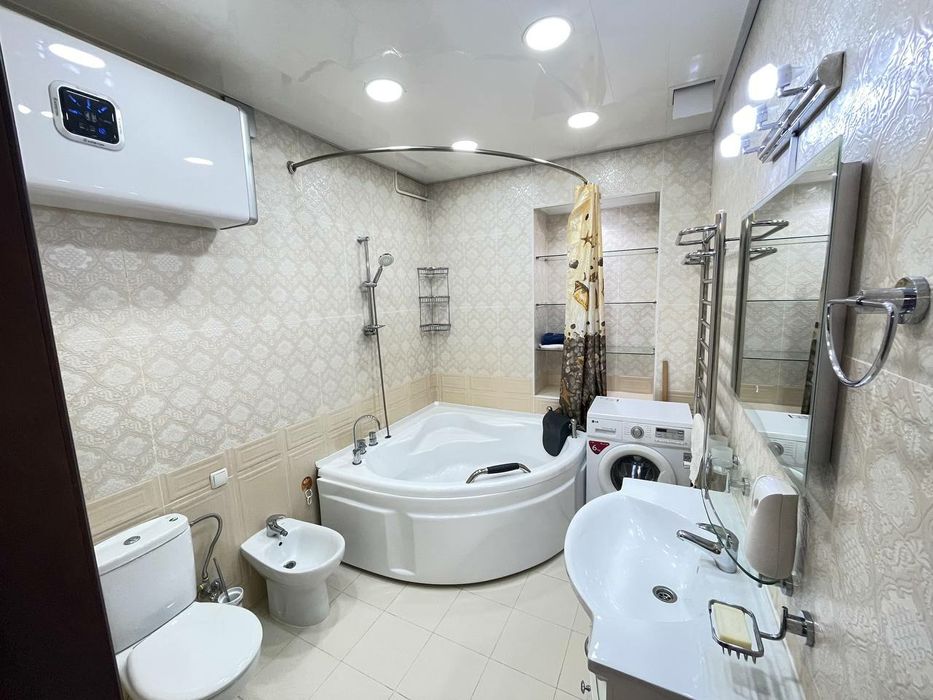 АРЕНДА 4 КОМ Лабзак парк Анхор Локомотив