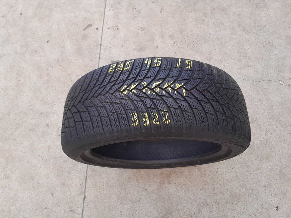 O anvelopa iarna 235 45 19 firestone winterkawk 4 7,5 mm 3322
