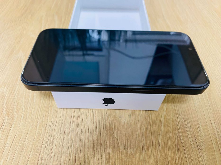 НОВ !!! Apple iPhone 16e, 128GB, 5G, Black, ГАРАНЦИЯ