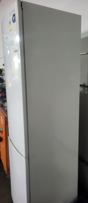 Продам холодильник Bosch