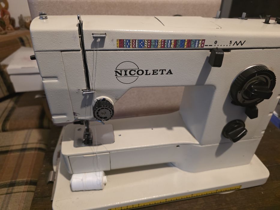 Masina de cusut Nicoleta