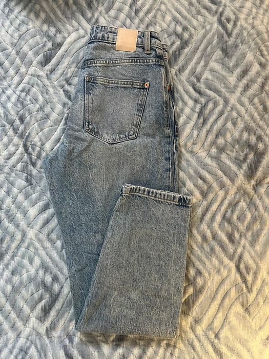 Женская одежда джинсы