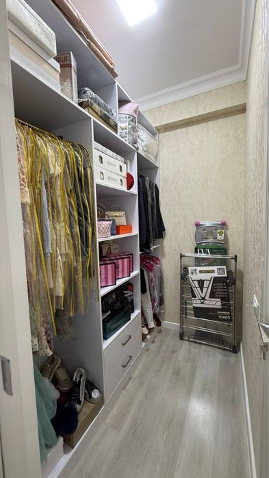 Продается 3-х комнатная квартира. Яшнабадский район. Ул. Шохсанам