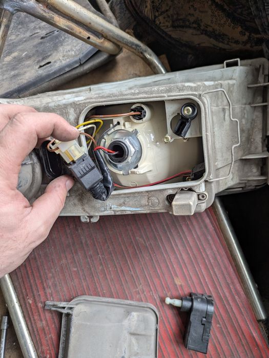 Фары билед октавия А4