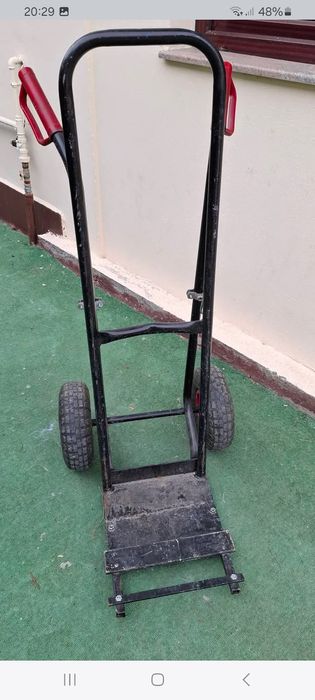 Carucior  ,utilaj de transport marfă  .Variante.