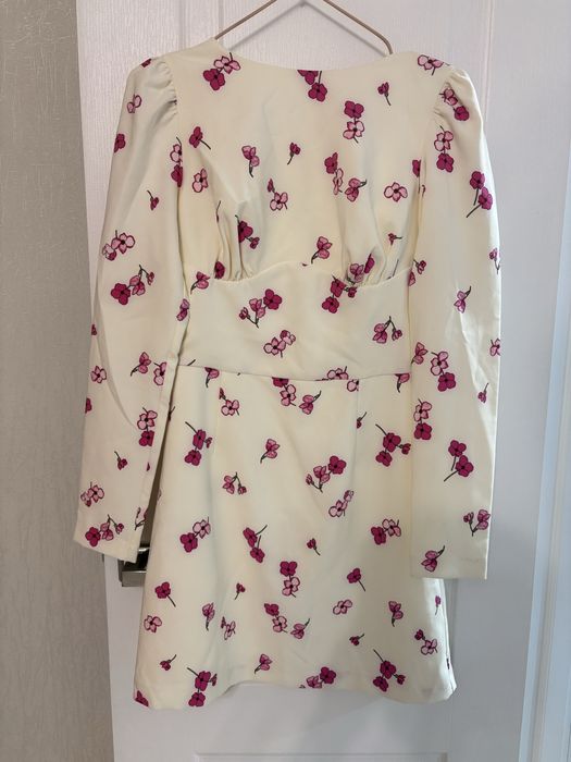 Платье в хорошем состояний