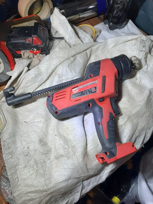 Milwaukee pisto silicon pcg ca nou