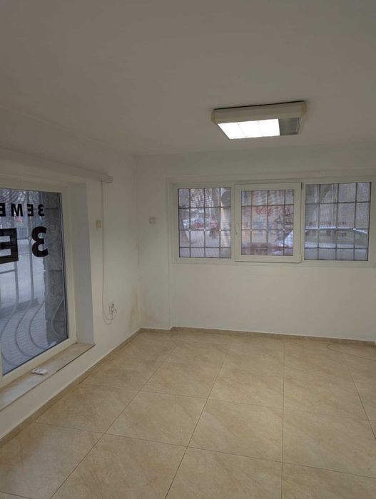 Магазин под наем до Ботевата градинка