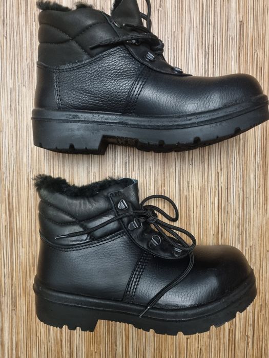 Продам спецобувь. Ботинки