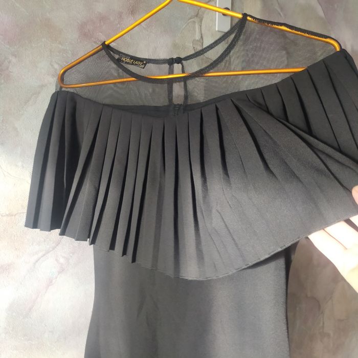 Чёрное элегантное платье